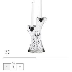 Beautiful candle sticks that make a heart when pushed together